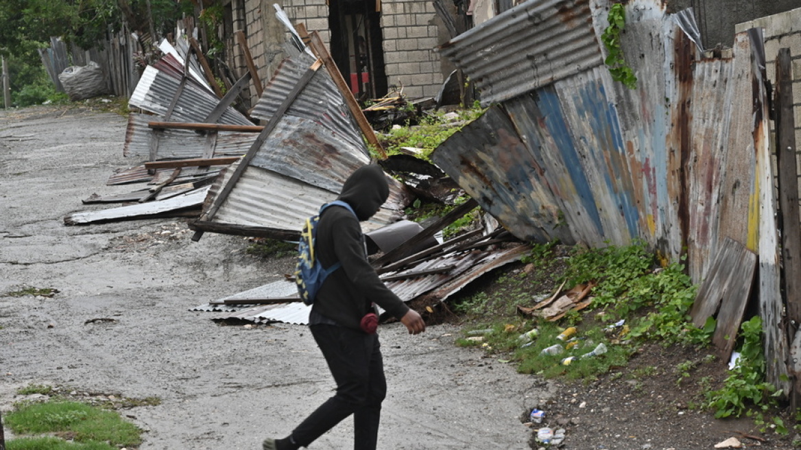 Τουλάχιστον 30 νεκροί από τον τυφώνα Μελίσα - Σε «πρωτοφανή επίπεδα» οι καταστροφές στη Τζαμάικα