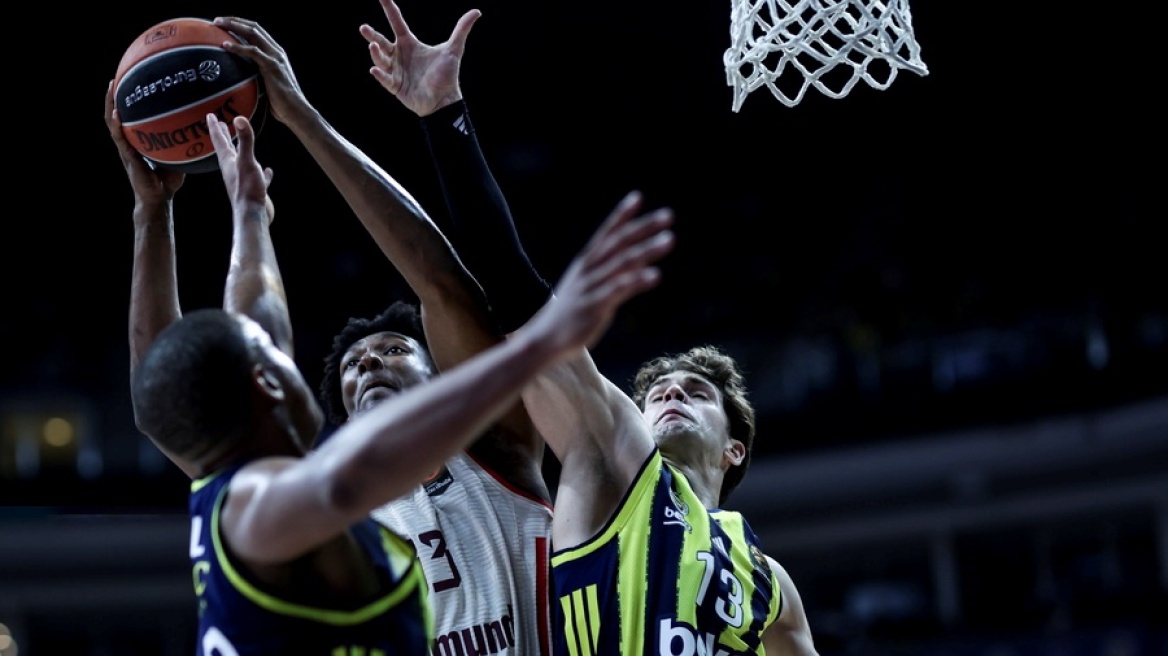 EuroLeague: Οι αγώνες της Φενέρμπαχτσε με Μακάμπι και Χάποελ μεταφέρονται στο Μόναχο
