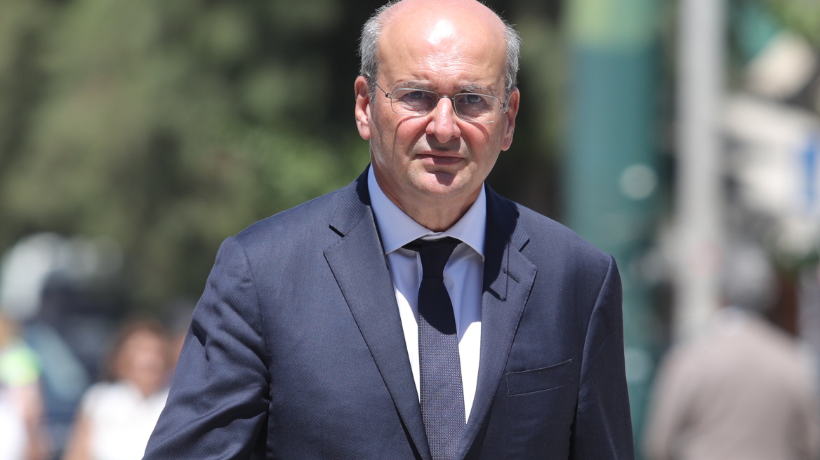 Χατζηδάκης: Αντίπαλος μας η ακρίβεια και όχι η αντιπολίτευση - Ακούμε τι μας λένε οι πολίτες