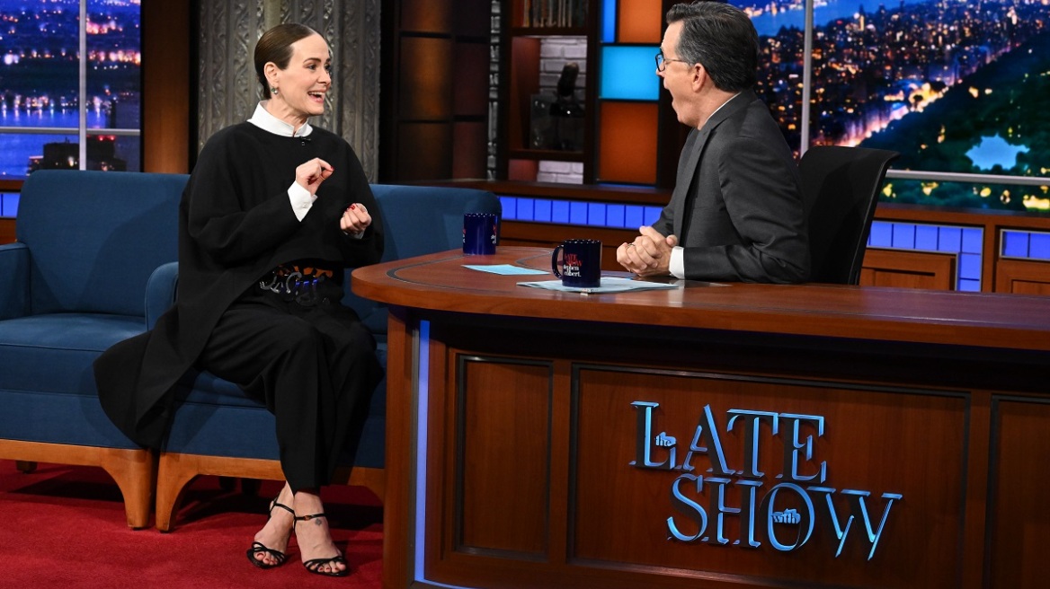 Σάρα Πόλσον: Οι μικρόσωμες γυναίκες θα ταυτιστούν με την ξεκαρδιστική περιγραφή της - Βίντεο