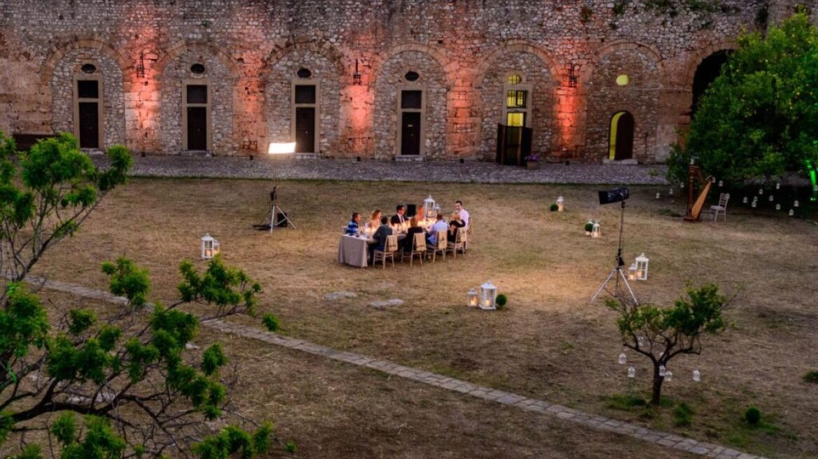 Ρωμαϊκή Αγορά, Δελφοί και Αμφίπολη ανάμεσα στους 19 αρχαιολογικούς χώρους - μνημεία που ανοίγουν για εκδηλώσεις γαστρονομίας