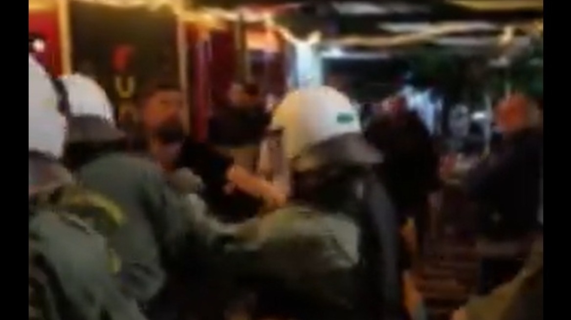 ΕΔΕ της ΓΑΔΑ για τα βίντεο που δείχνουν αστυνομικούς να χτυπούν κόσμο στα Εξάρχεια 