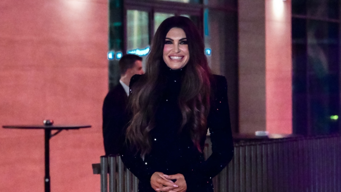 «Γεια σας, Ελλάδα» έγραψε στα ελληνικά η Κίμπερλι Γκίλφοϊλ για την άφιξή της στην Ελλάδα