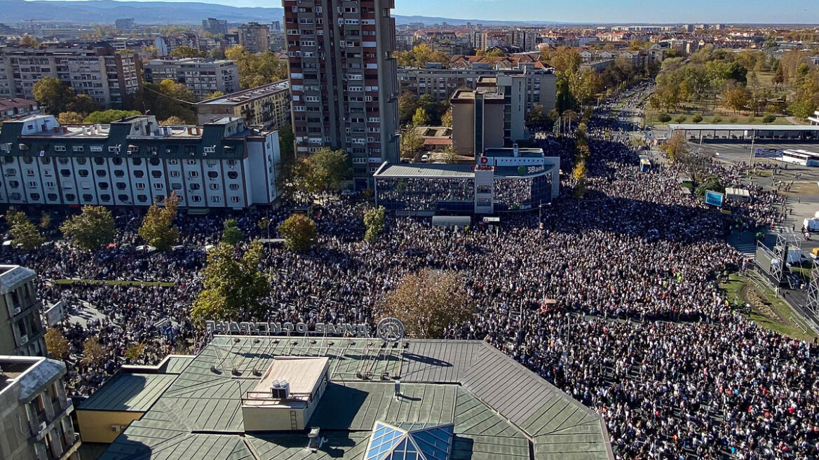 Σερβία: Σήμερα η συγκέντρωση μνήμης στο Νόβι Σαντ για τα θύματα της τραγωδίας στον σιδηροδρομικό σταθμό