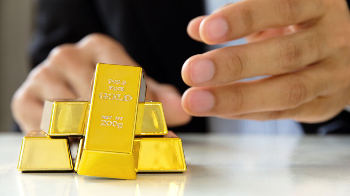 Ο «βασιλιάς των ομολόγων» απομακρύνεται από τον χρυσό – Τι συστήνει στους επενδυτές (γράφημα)