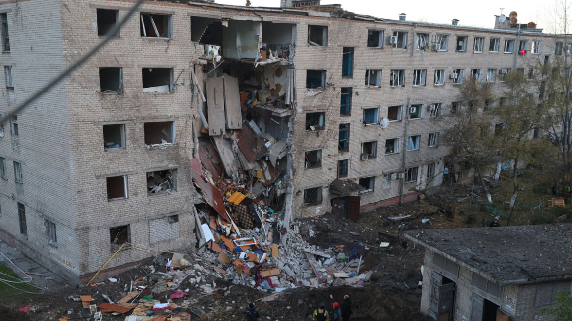 Ουκρανία: Σχεδόν 60.000 άνθρωποι χωρίς ηλεκτρικό ρεύμα στη Ζαπορίζια μετά από ρωσικές επιθέσεις - Δύο νεκροί στην Οδησσό