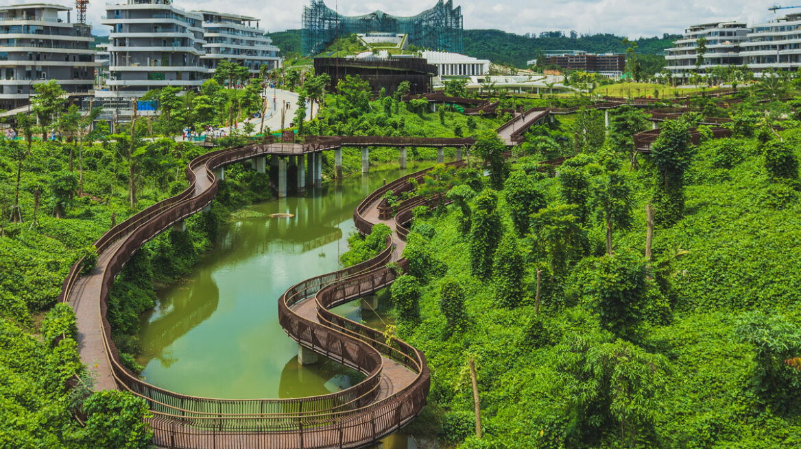 Η χώρα που χτίζει από την αρχή μια νέα πρωτεύουσα: Η τωρινή της βυθίζεται!