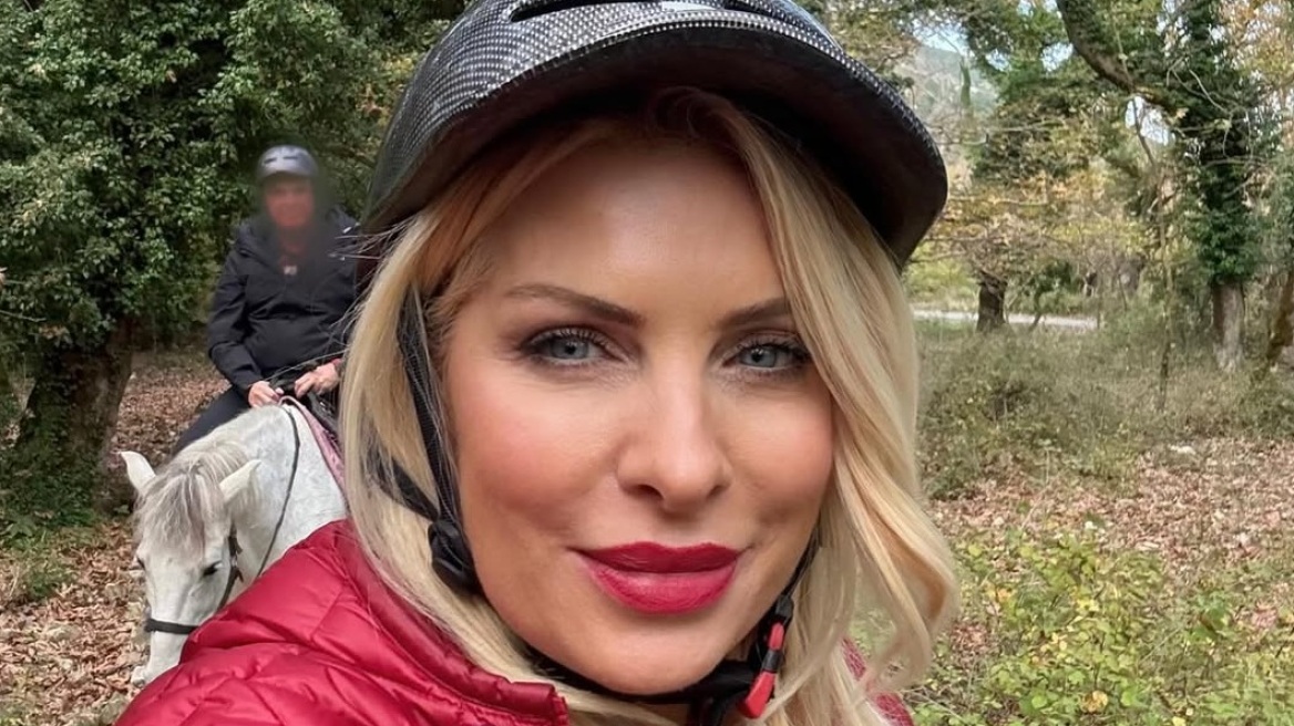 Η Ελένη Μενεγάκη έκανε ιππασία στα Ζαγοροχώρια: «Εκεί που ο ουρανός αγγίζει τη γη» - Δείτε φωτογραφίες
