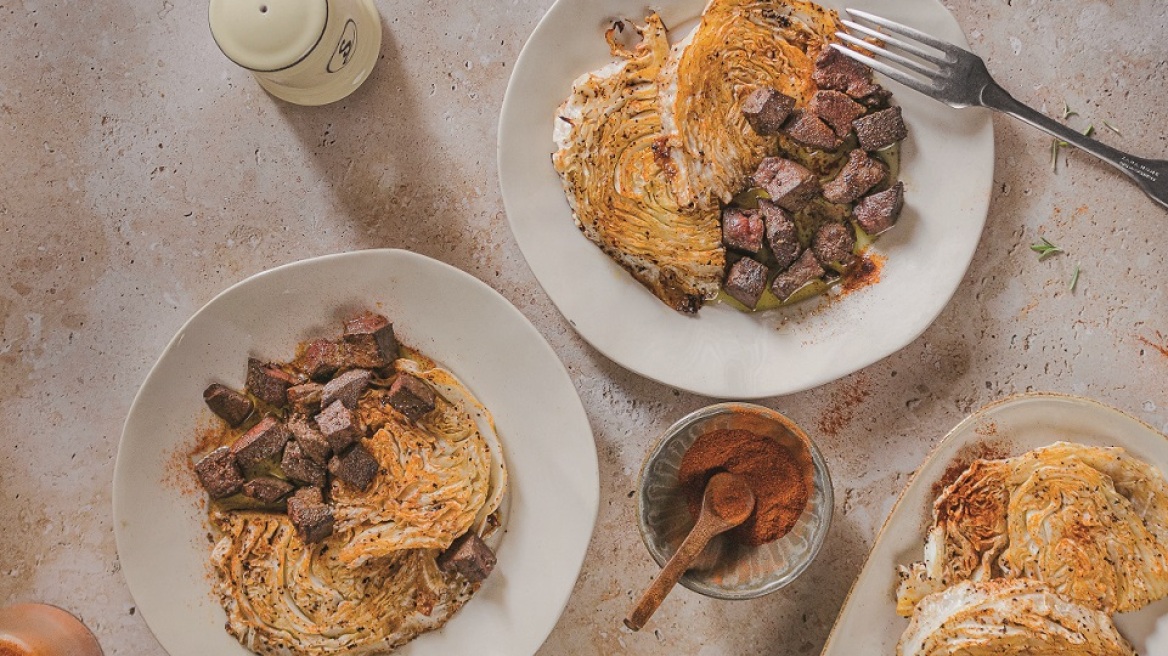 Μοσχαρίσιο συκώτι με ψητό λάχανο