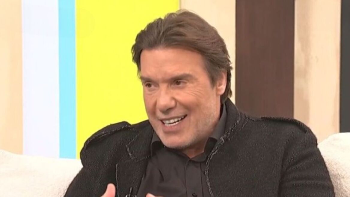 Στράτος Τζώρτζογλου: Όλο το θέατρο είναι ένα μεγάλο κρεβάτι, οι ισορροπίες είναι ευαίσθητες