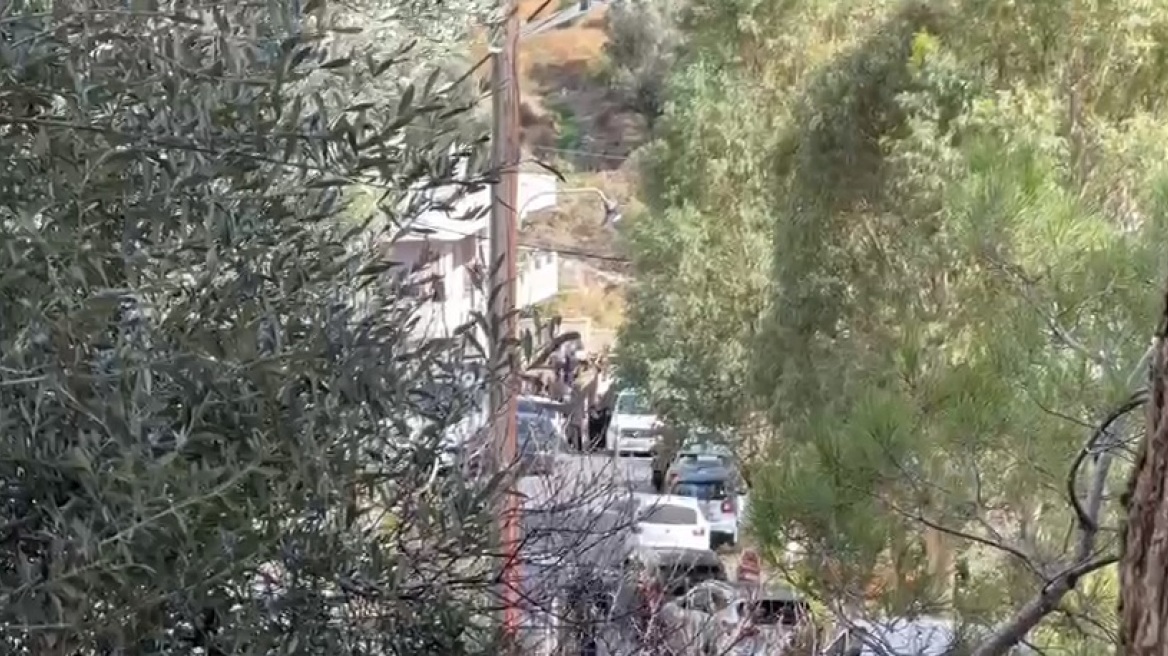 «Φανούρη, Φανούρη» - Σπαρακτικές στιγμές στη θέα του νεκρού 39χρονου, λυγίζουν συγγενείς και φίλοι - Δείτε βίντεο