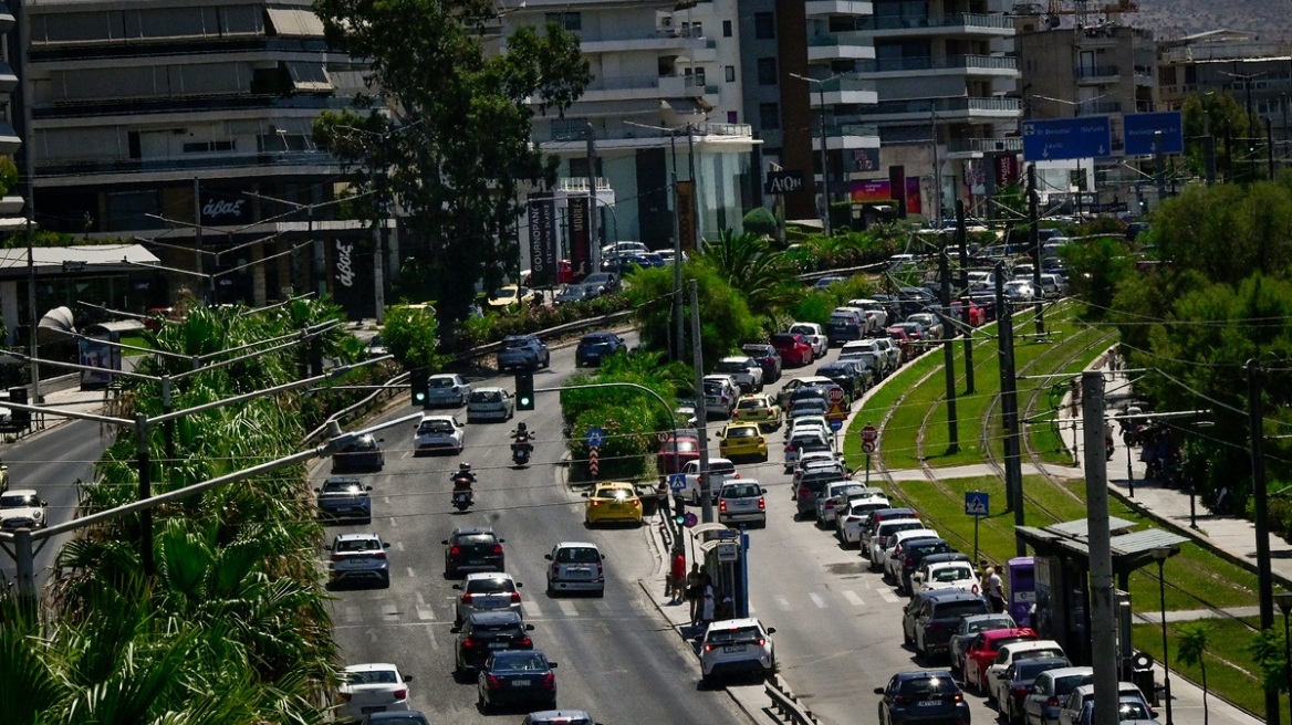 Κυκλοφοριακές ρυθμίσεις την Τετάρτη στη Λεωφόρο Ποσειδώνος λόγω εργασιών