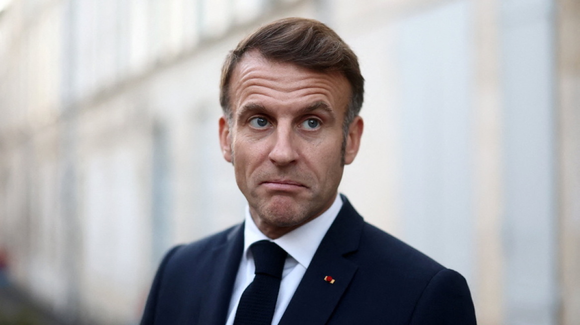 Συζήτηση Μακρόν με εφήβους για τον εθισμό και την παρενόχληση στο Διαδίκτυο
