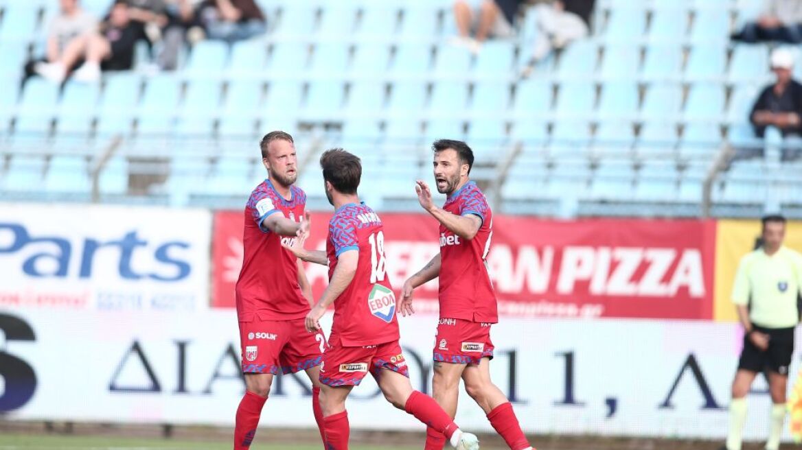 Η απάντηση των ποδοσφαιριστών του Βόλου: «Ψευδή όσα επικαλέστηκε ο Σούντγκρεν, πλήττει την τιμή και την υπόληψή μας»