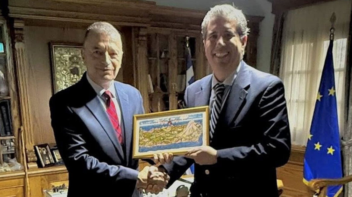 Στο Άγιον Όρος ο αναπληρωτής ΥΠΕΞ των ΗΠΑ Μάικλ Ρήγας
