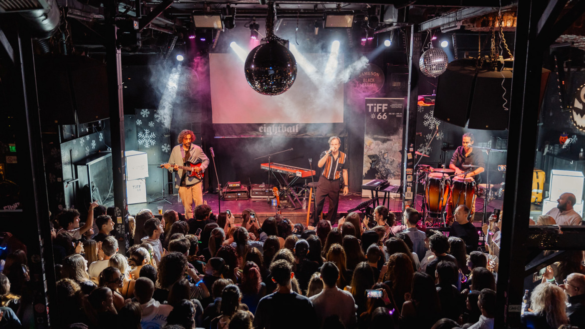 Η Θεσσαλονίκη αποθέωσε τον Κωστή Μαραβέγια – Μια ανεπανάληπτη βραδιά powered by ΟΠΑΠ στο 66ο Φεστιβάλ Κινηματογράφου Θεσσαλονίκης