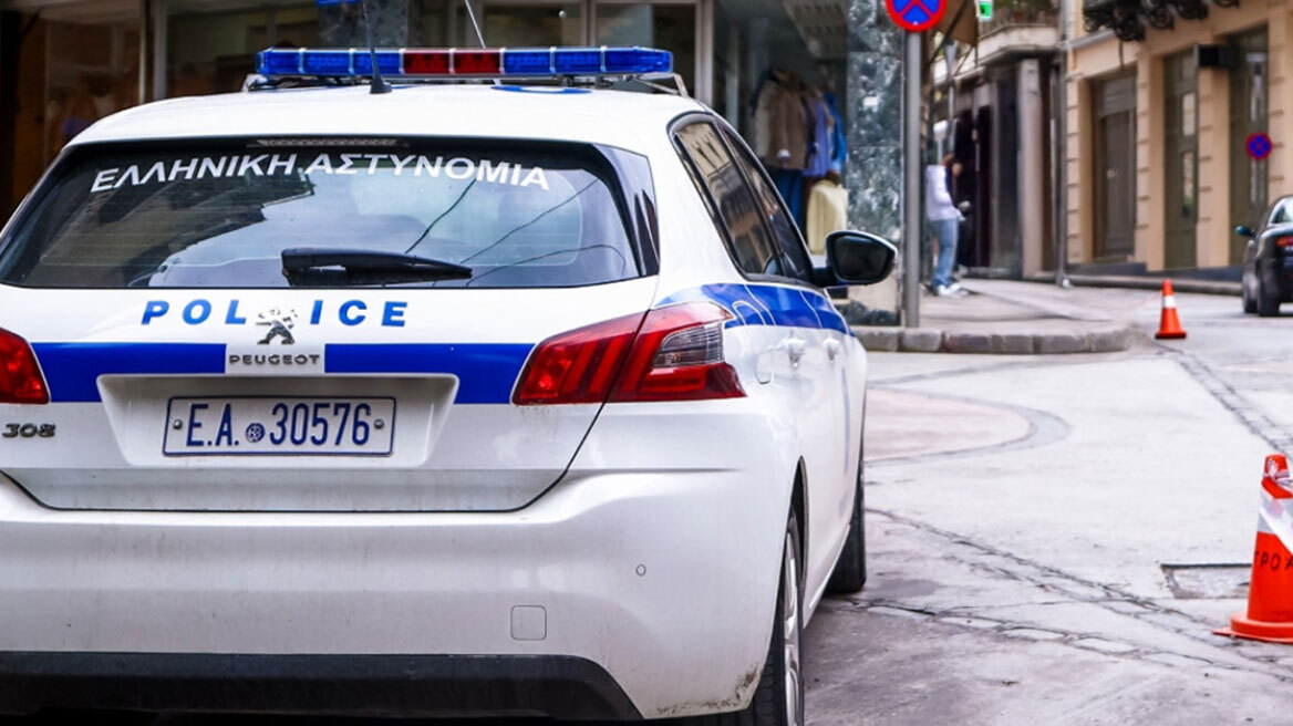 Εξιχνίαση απάτης με πλειστηριασμό ακινήτου – Δύο συλλήψεις στην Αθήνα Εξιχνίαση απάτης με πλειστηριασμό ακινήτου – Δύο συλλήψεις στην Αθήνα