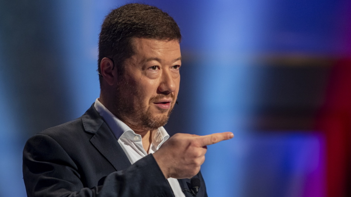 Ο ακροδεξιός Τόμιο Οκαμούρα πρόεδρος της Βουλής στην Τσεχία - Απειλή για την ασφάλεια της χώρας, τον αποκαλεί… ο αδερφός του