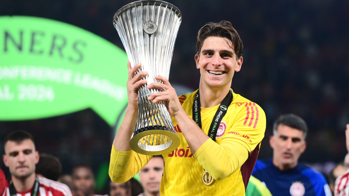 Ολυμπιακός: Έφτασε στις 100 συμμετοχές ο Τζολάκης 