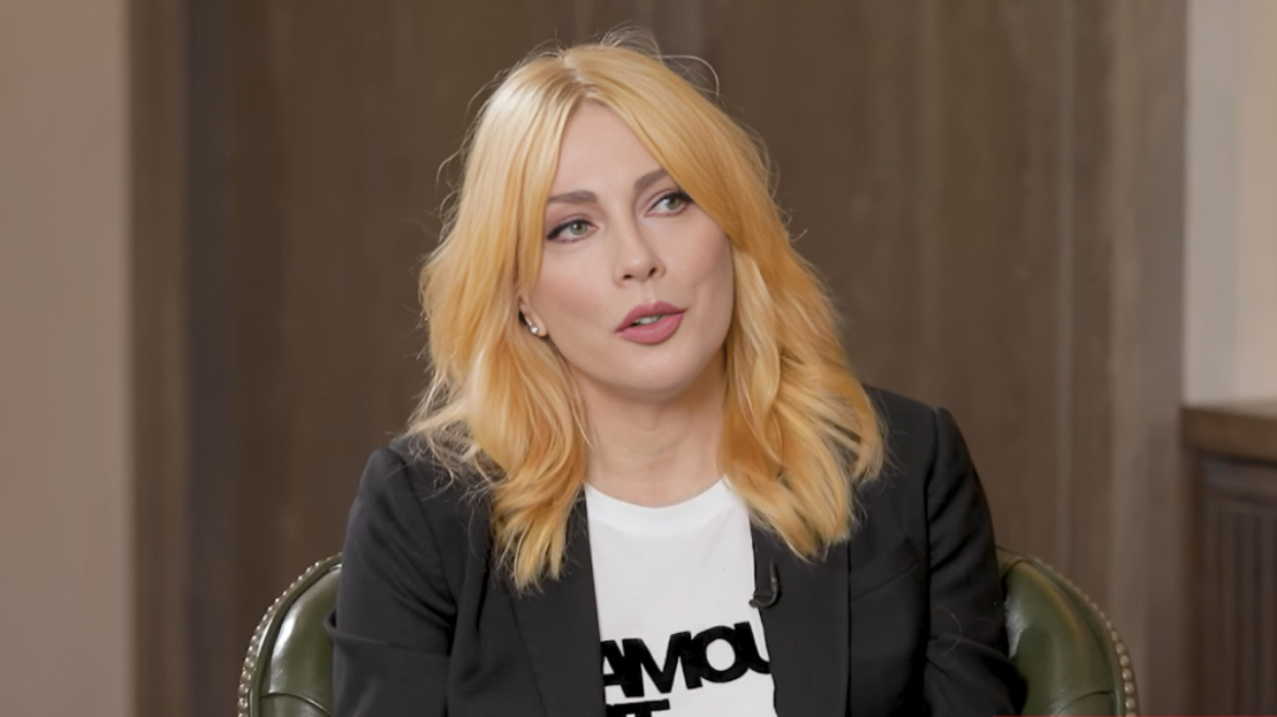 Σμαράγδα Καρύδη: Με κάποιον τρόπο οφείλω την ύπαρξή μου στην Αλίκη Βουγιουκλάκη