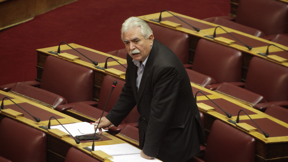 Χρήστος Κατσώτης του ΚΚΕ: Αντιπαραγωγική η 13ωρη εργασία, εμποδίζει τη συνεύρεση των ανθρώπων - Βίντεο