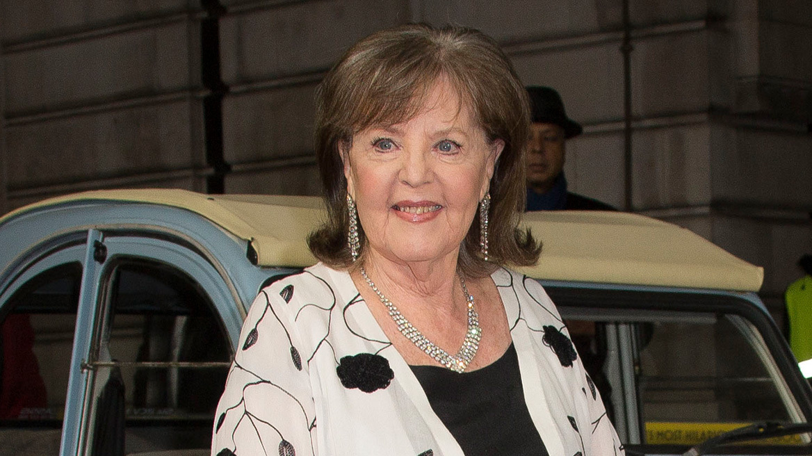 Πολίν Κόλινς: Πέθανε η πρωταγωνίστρια της ταινίας «Shirley Valentine», σε ηλικία 85 ετών