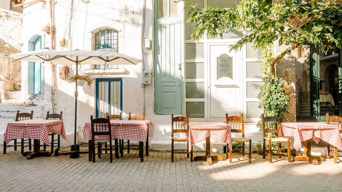 Road trip στο Οροπέδιο Λασιθίου: Από το Τζερμιάδο ως τα σπήλαια και τα μοναστήρια