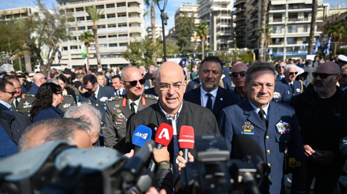 Δένδιας: Η Πολεμική Αεροπορία αλλάζει εποχή με τεράστιες δυνατότητες