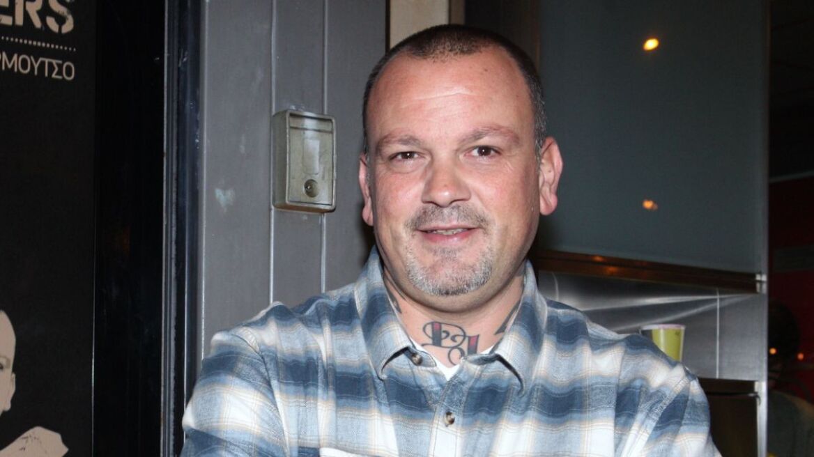 Δημήτρης Σκαρμούτσος: Η εξάρτησή μου από τις ουσίες διήρκησε περίπου 15 χρόνια, είχα πιάσει πάτο και είχαν απομακρυνθεί όλοι από δίπλα μου
