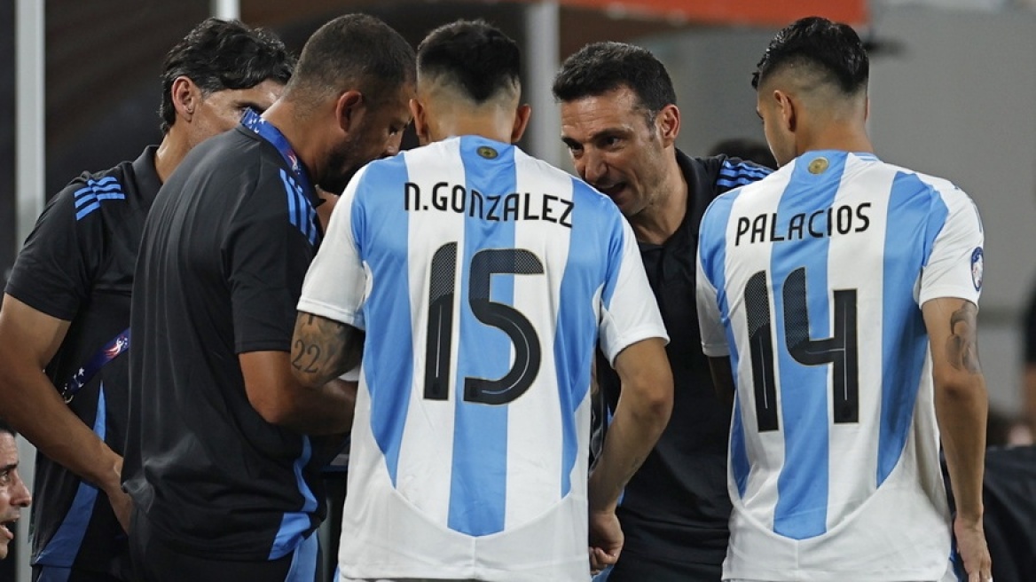 Εθνική Αργεντινής: Τρεις παίκτες εκτός αποστολής για Αγκόλα επειδή δεν ολοκλήρωσαν τον απαραίτητο εμβολιασμό
