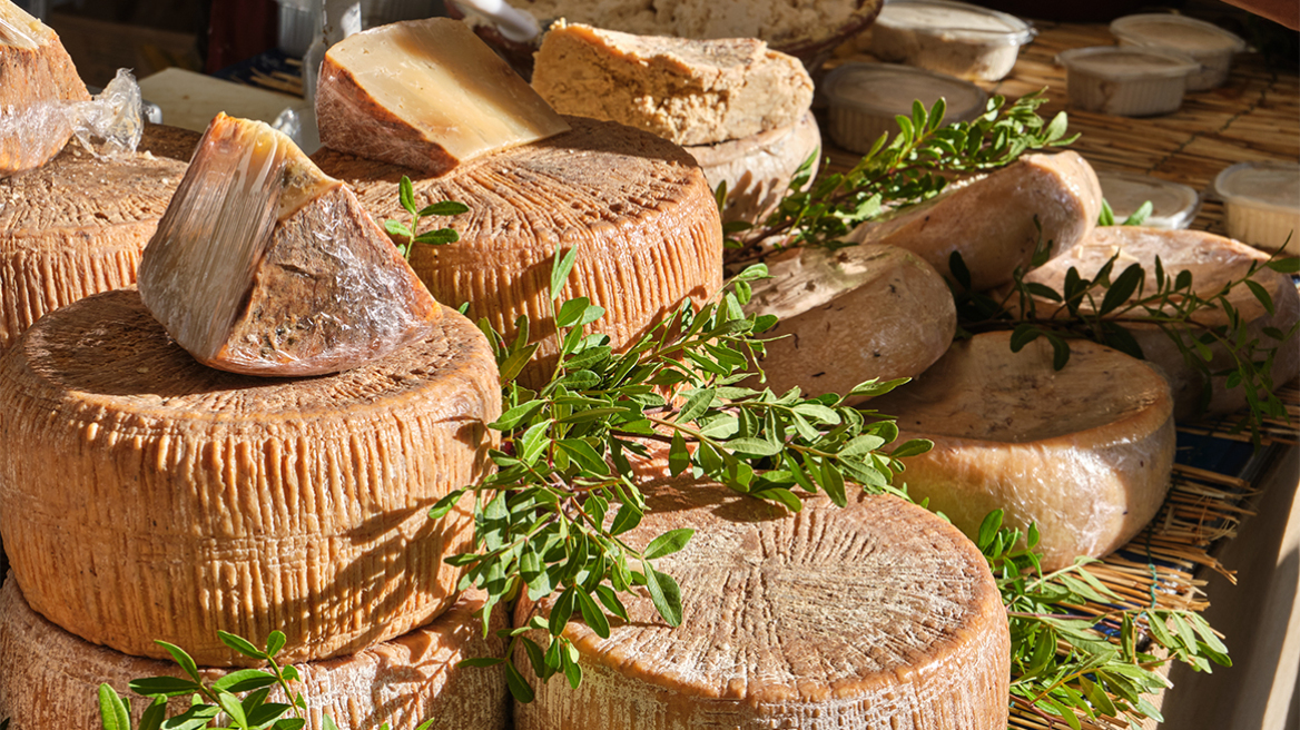 Ποιο είναι το πιο «επικίνδυνο» τυρί του κόσμου