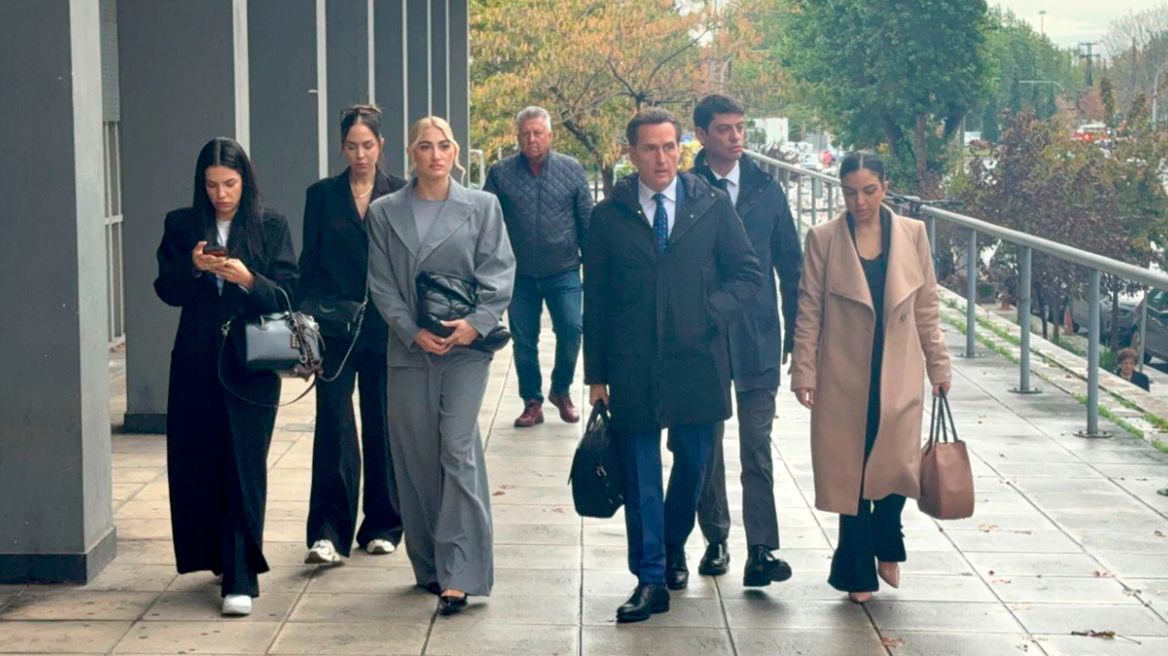 Φορτισμένη η Τούνη στη δίκη για το revenge porn: «Θέλω τιμωρία για τους δύο που είχαν ως στόχο να με καταστρέψουν, δεν έχω ζητήσει ούτε ένα ευρώ»
