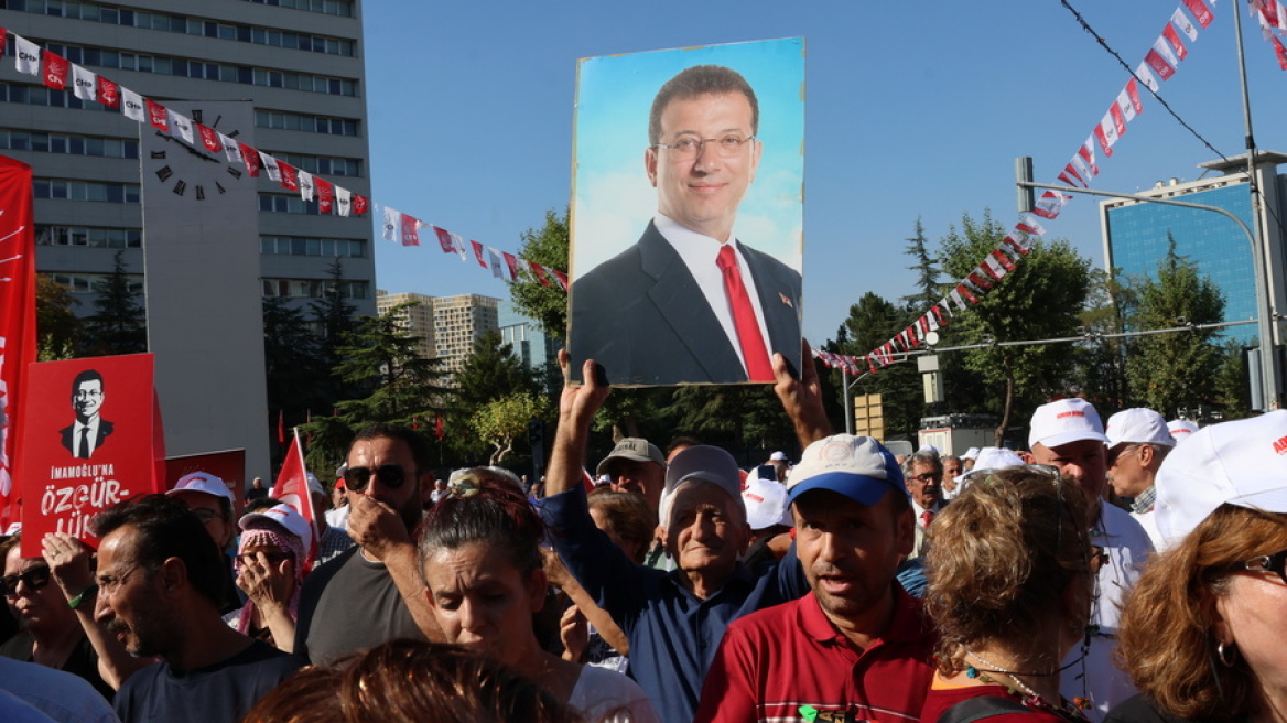 Εισαγγελέας ζητά κάθειρξη 2.000 ετών στον Ιμάμογλου για υπόθεση διαφθοράς