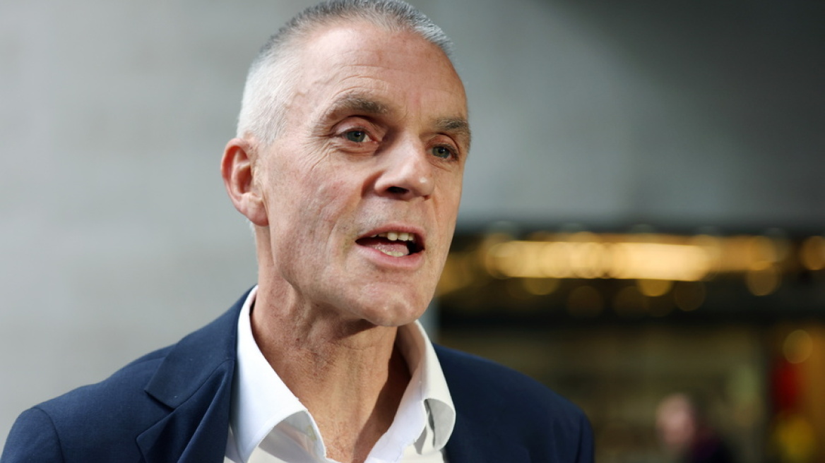 Βρετανία: Ο απερχόμενος γενικός διευθυντής του BBC εξαίρει το δίκτυο για τη δημοσιογραφία του