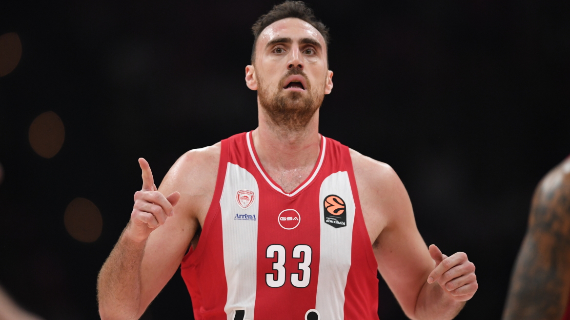 Μιλουτίνοφ: «Είναι τραγωδία αυτό που συνέβη με τον Έβανς, ελπίζω να μην είναι όσο σοβαρός δείχνει ο τραυματισμός του»
