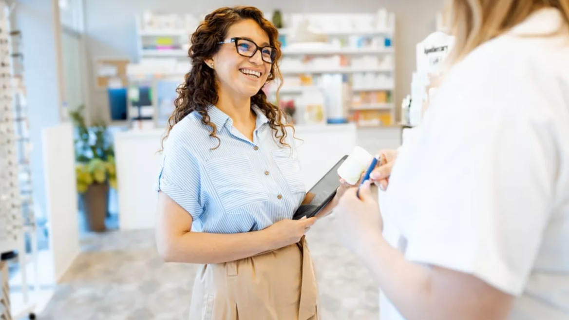 Πόσοι ασθενείς παρέλαβαν τα φάρμακά τους με τη δωρεάν κατ’ οίκον υπηρεσία του ΕΟΠΥΥ – Δείτε τη γεωγραφική κατανομή
