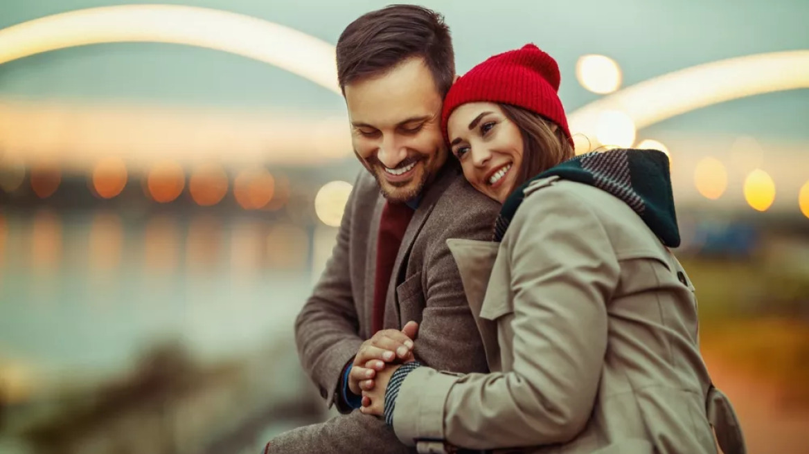 Πιστεύετε ότι υπάρχει η «αδελφή ψυχή»; 6 σημάδια ότι την έχετε βρει σύμφωνα με ψυχολόγο
