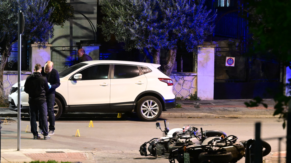 Άκουσα πέντε πυροβολισμούς, λέει μάρτυρας για το επεισόδιο με αστυνομικούς τραυματίες στον Άγιο Δημήτριο