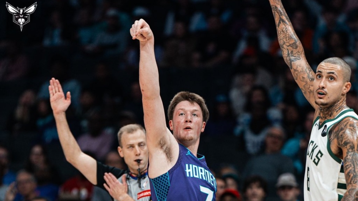 O Αντετοκούνμπο έλειπε και οι Χόρνετς «τσίμπησαν» τους Μπακς (111-100)