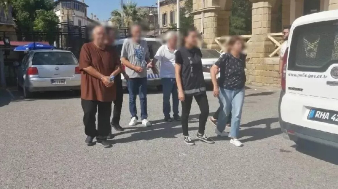 Επέστρεψαν στις ελεύθερες περιοχές οι τρεις από τους πέντε Ελληνοκύπριους που είχαν συλληφθεί στα κατεχόμενα