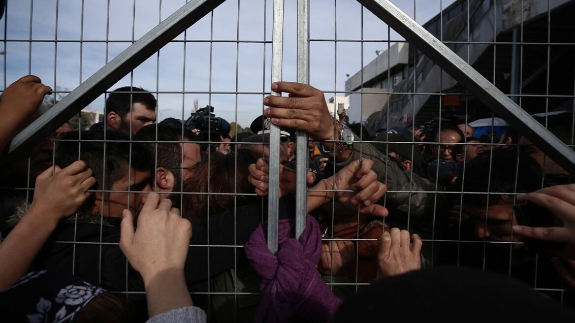 Αύριο δικάζονται οι 30 αλλοδαποί για τα επεισόδια στη Δομή Σιντικής στις Σέρρες
