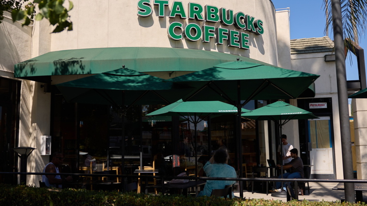 ΗΠΑ: Σε απεργία για καλύτερους μισθούς κατέβηκαν εργαζόμενοι στα Starbucks
