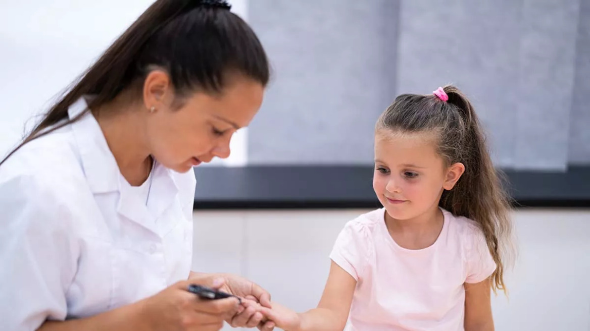 Η ζωή με διαβήτη και ο ρόλος της οικογένειας – Δύο ειδικοί εξηγούν
