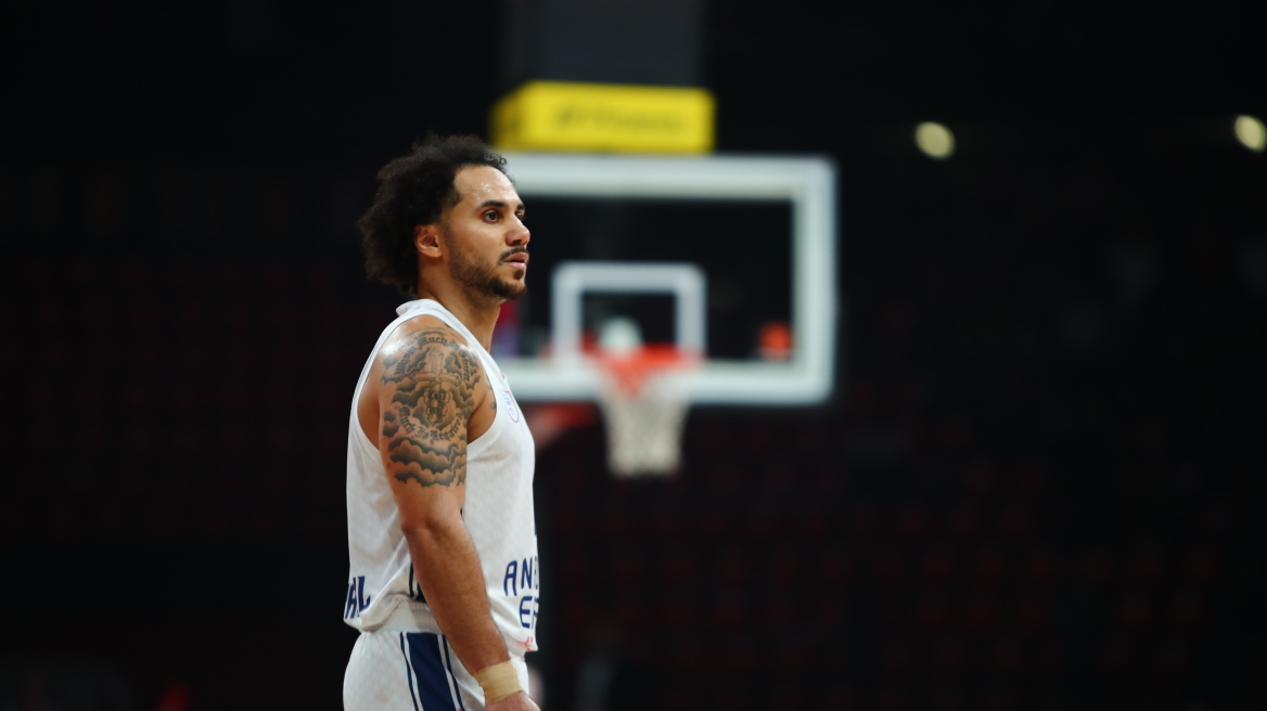 Εφές: Χάνει για δύο μήνες λόγω τραυματισμού τον Λάρκιν 