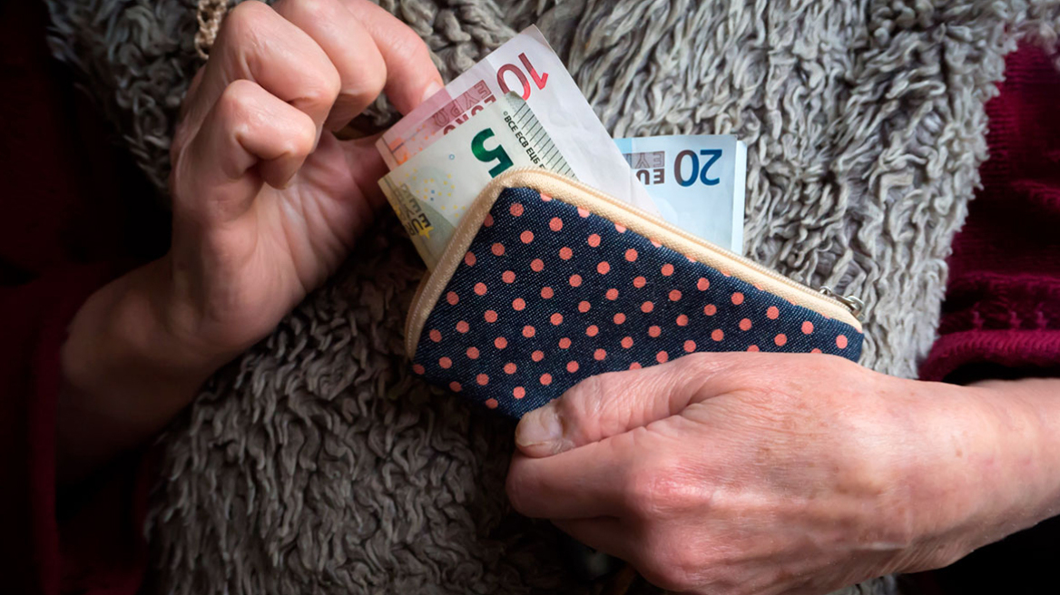 Συντάξεις Ιανουαρίου 2026: Οι ημερομηνίες πληρωμής πριν τα Χριστούγεννα και οι αυξήσεις