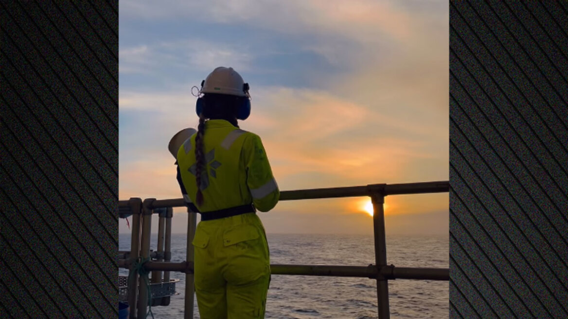 Δύσκολη δουλειά που πληρώνει καλά: Πάνω από 130.000 το χρόνο και 250 μέρες άδεια (vid)