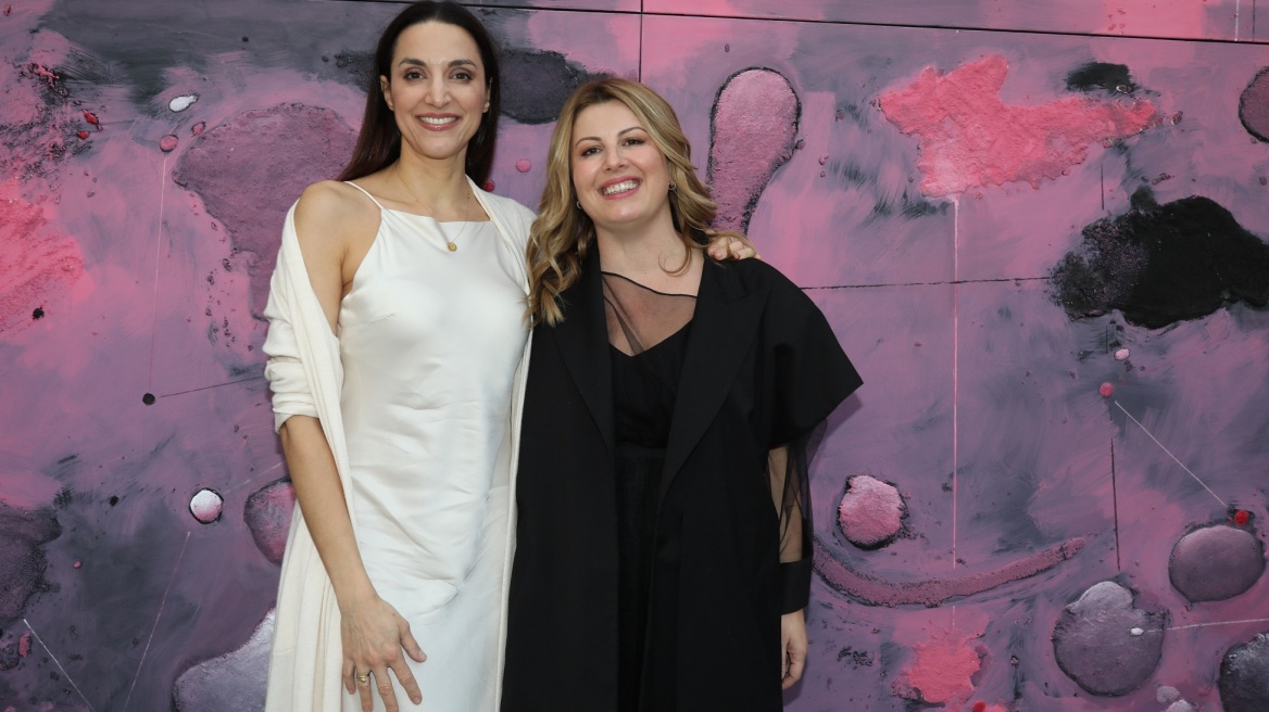 Οι παρουσίες που εντυπωσίασαν στο fashion show της Ιωάννας Κουρμπέλα
