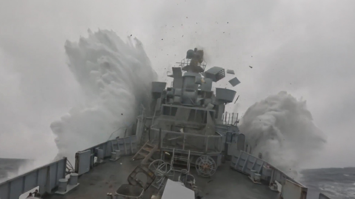 Παροπλισμένο πλοίο τους βύθισαν με τορπίλη οι Νορβηγοί σε άσκηση του ΝΑΤΟ – Δείτε βίντεο
