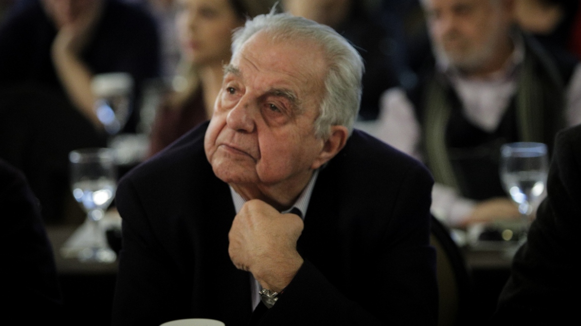 Αλέκος Φλαμπουράρης: Το ιατρικό ανακοινωθέν του ΙΑΣΩ για τον θάνατό του 