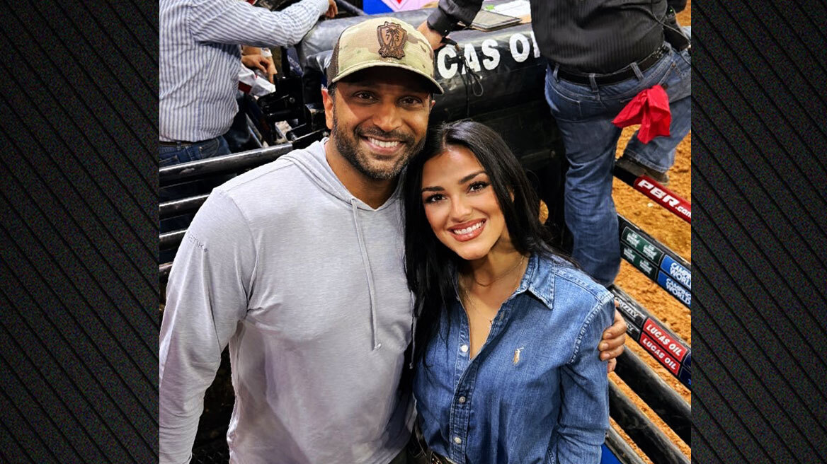 Αλέξις Γουίλκινς: Η σύντροφος του διευθυντή του FBI τραγουδάει κάντρι, την λένε... πράκτορα της Μοσάντ και μια ομάδα SWAT την ακολουθεί σε κάθε της βήμα